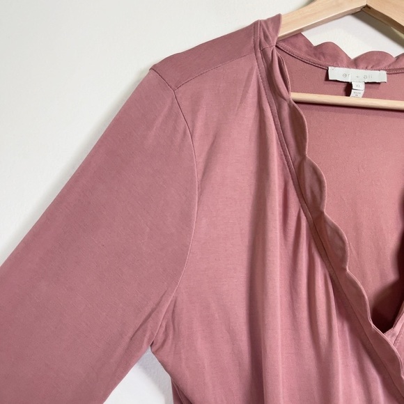 ANTHROPOLOGIE | ERI + ALI SCALLOP RUSTY PINK WRAP TOP - Picture 7 of 14